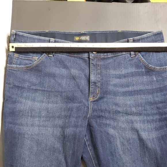 Lee Plus Pants Women's 32W Regular Fit Straight Mid Rise Jeans Flex Motion Pet… - Picture 8 of 16